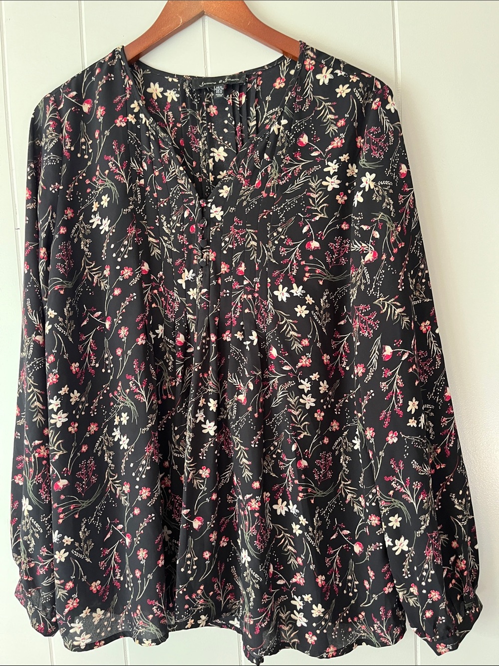Floral V-Neck Long-Sleeve Blouse - Black with Pink & Cream Floral